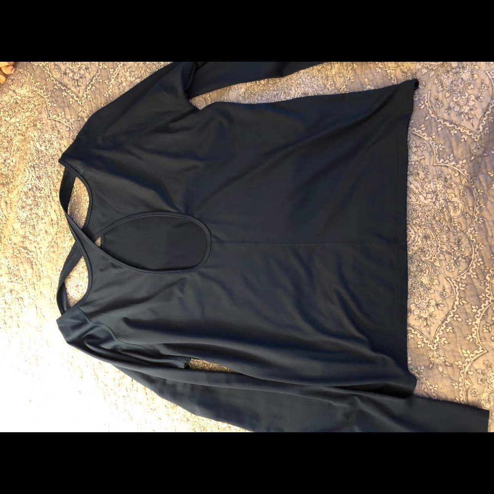 Under armour workout shirt